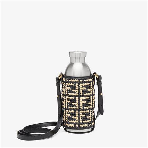 Beige raffia flask holder 